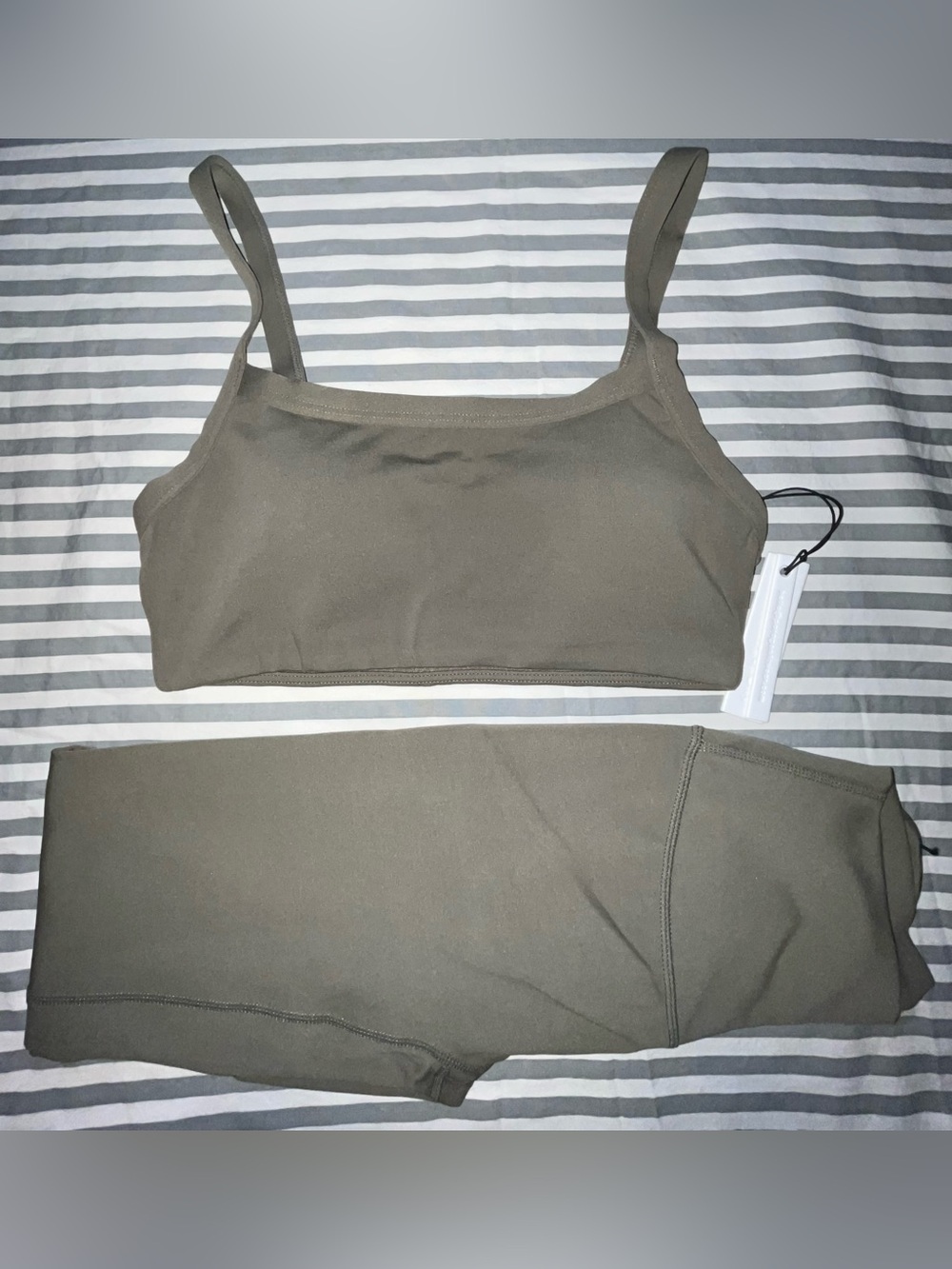 Paragon Fitwear Reluna Sculptseam Plus Legging + Multifit Bra in Everglades Sz S